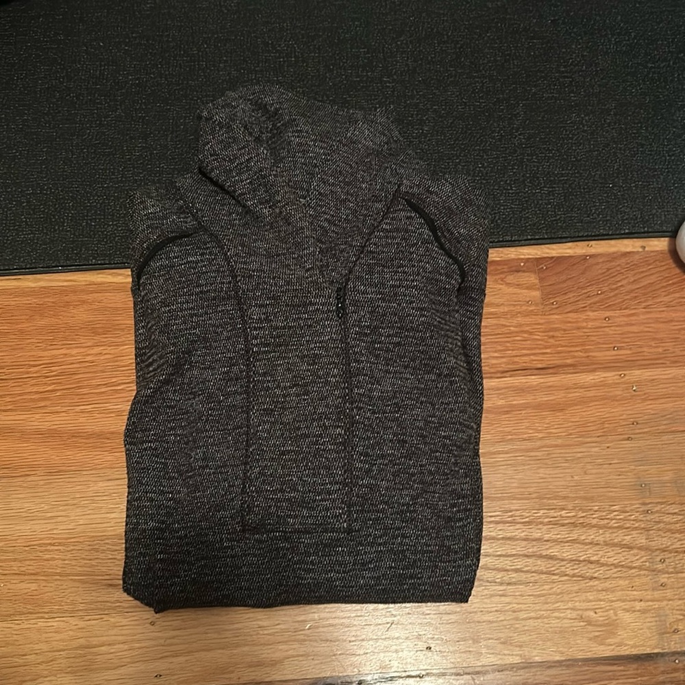 Lululemon Think Fast Pullover